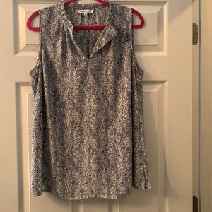 Cute rose and olive sleeveless top